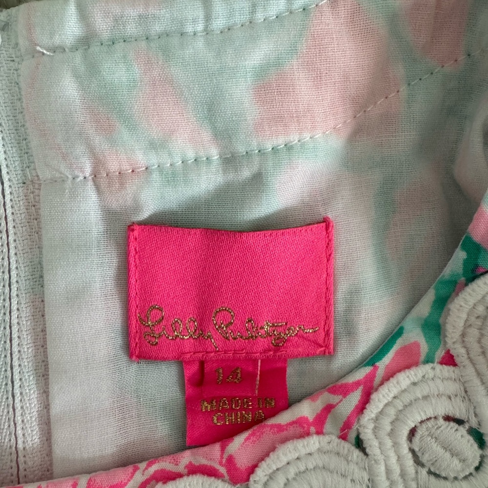 Girls Lilly Pulitzer Mini Mila Shift Dress ~ Hot On The Scene, Size 14, EUC - Picture 4 of 4